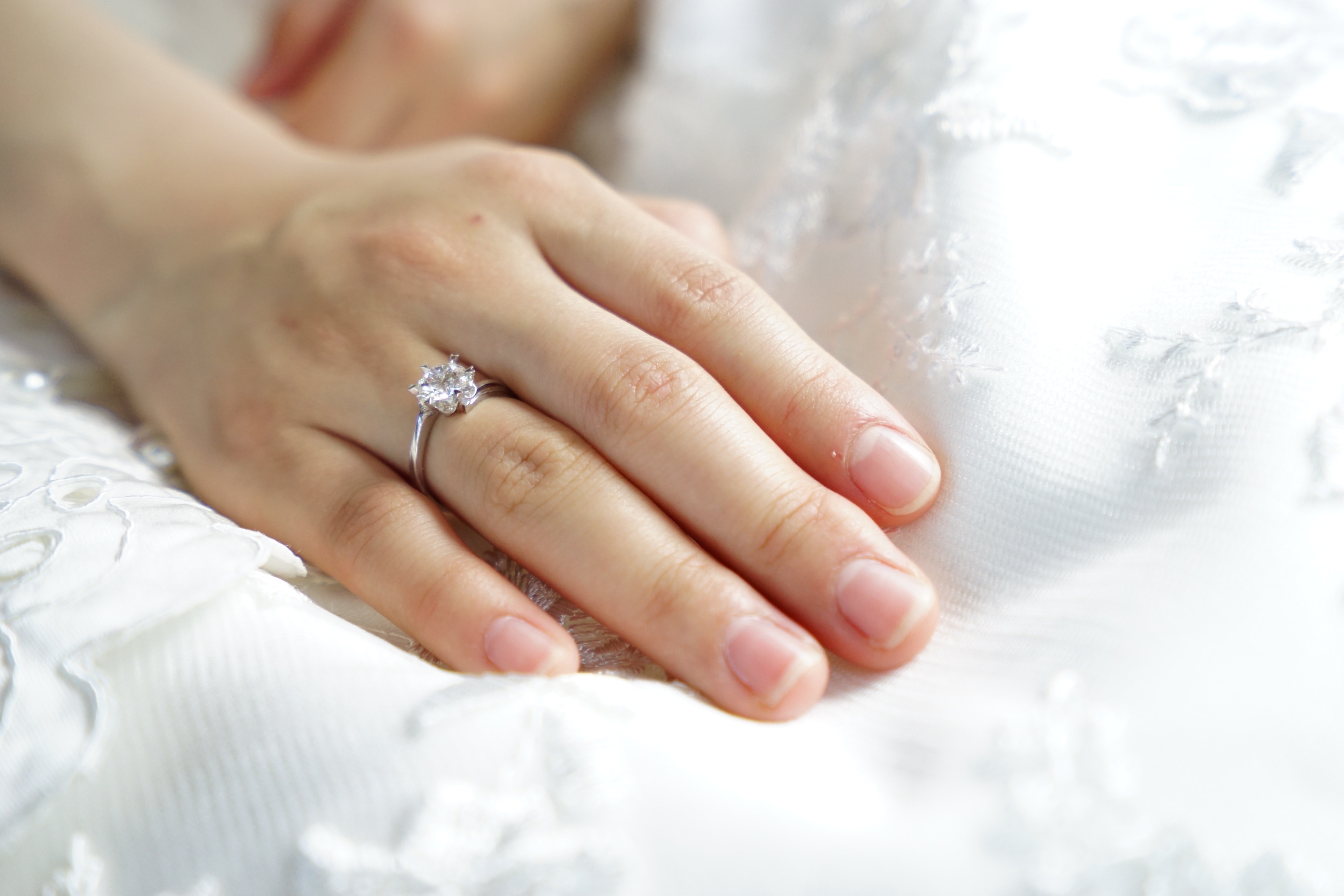 A woman was in a blissful engagement until two days before her wedding. | Source: Pexels