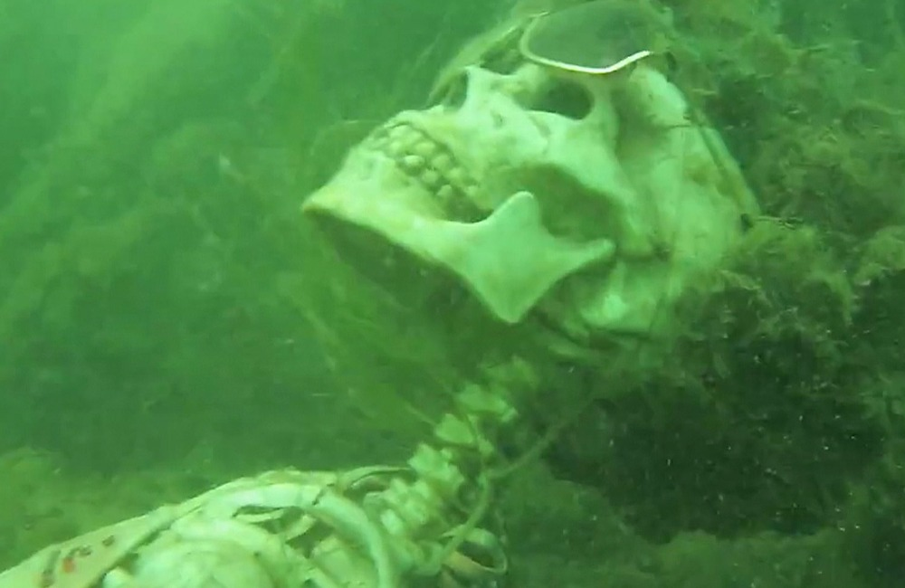 La Paz County Sheriff Find Underwater Skeleton Tea Party 
